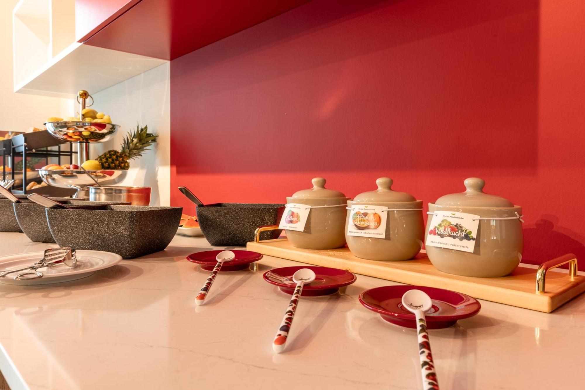 Hotel Italia Гарда Екстериор снимка